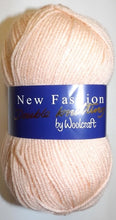 Load image into Gallery viewer, Woolcraft New Fashion DK 100g
